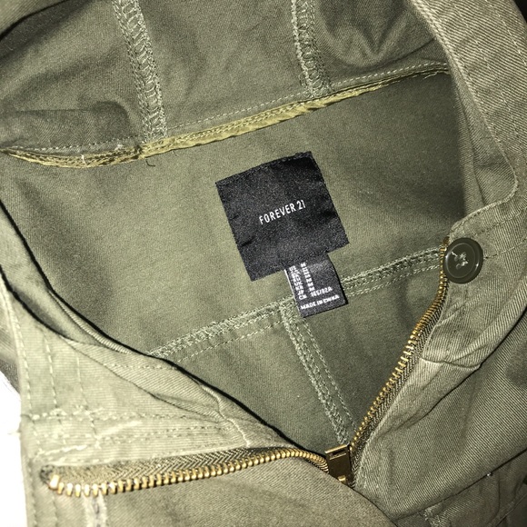 Forever 21 Retro Patch Camo Light Cargo Jacket - Picture 8 of 9